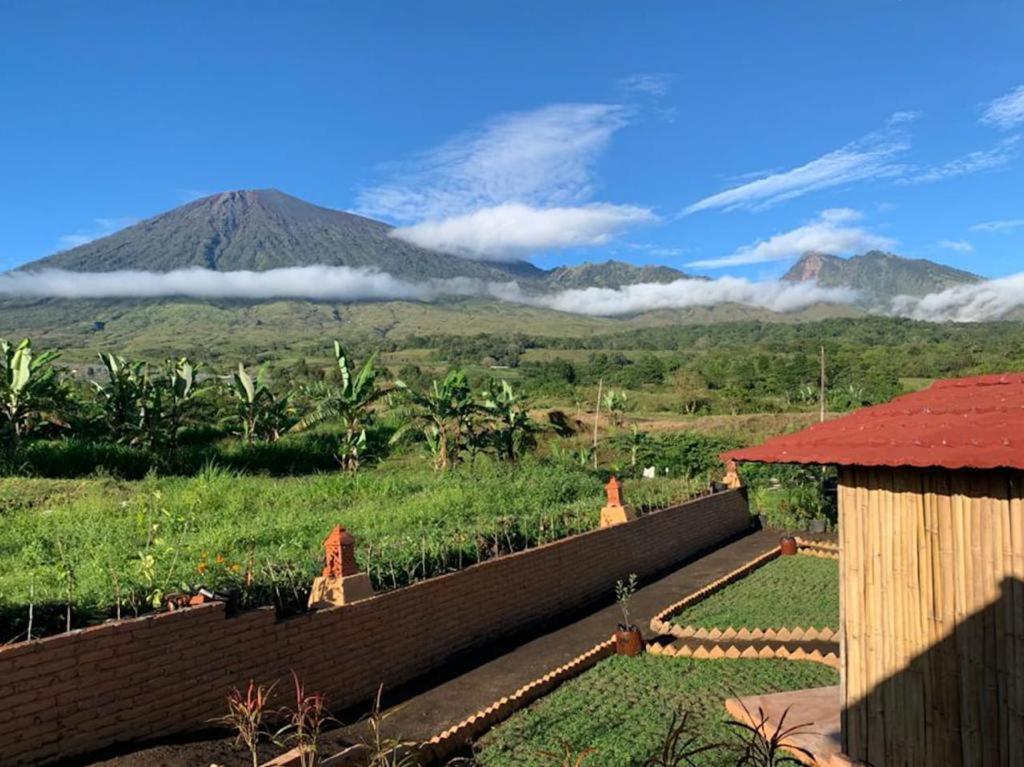 Hotel The Gate Rinjani Sajang Esterno foto